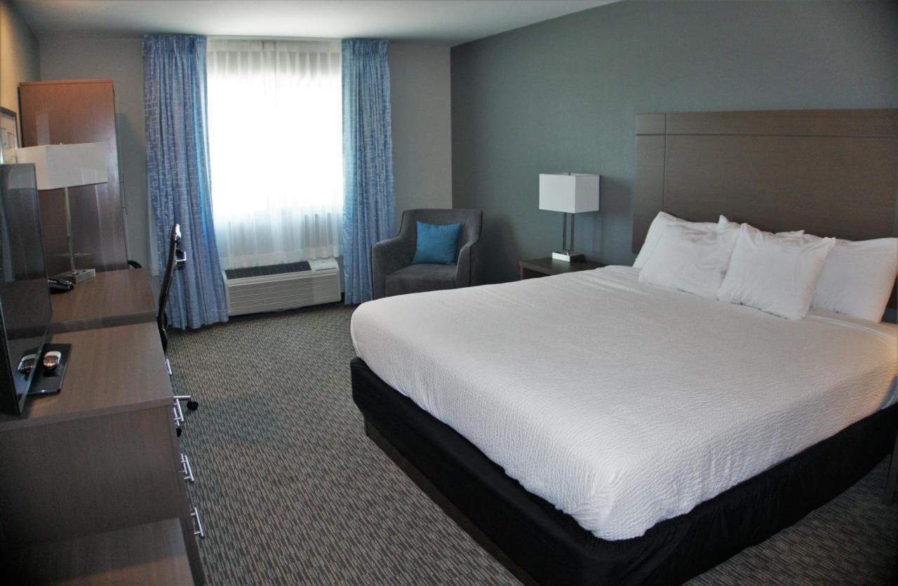 Brookstone Inn & Suites Fort Dodge Exteriör bild